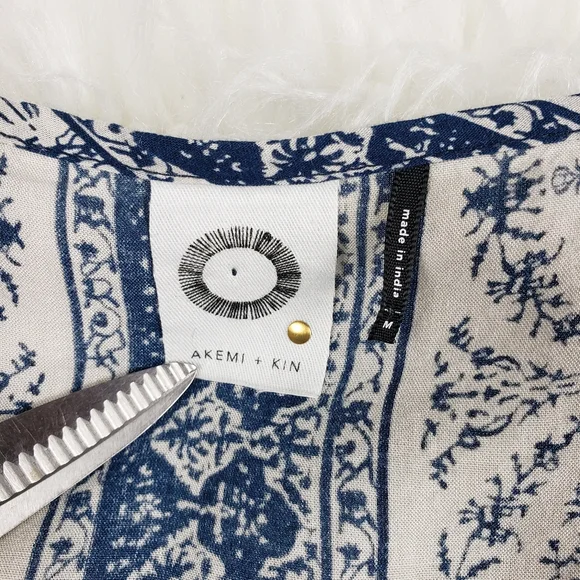 Anthropologie Akemi + kin top blouse medium - Picture 8 of 8